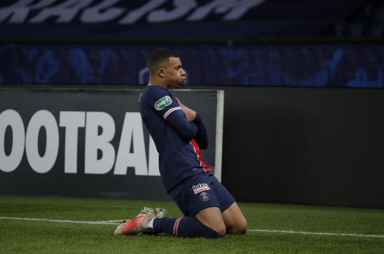 PSG v Lille, Mbappe celebrates goal against Lille