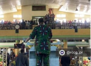 Pastor Adeboye meets the RCCG members who were kidnapped