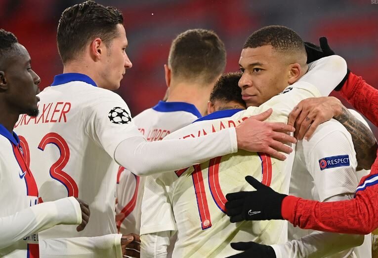 Mbappe scores twice as PSG edge past Bayern