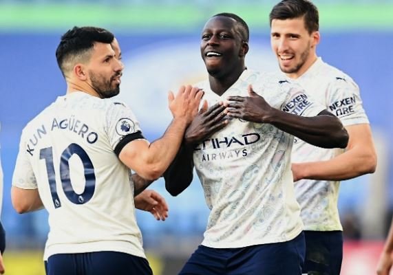 Mendy celebrates Man city's win over Leicester
