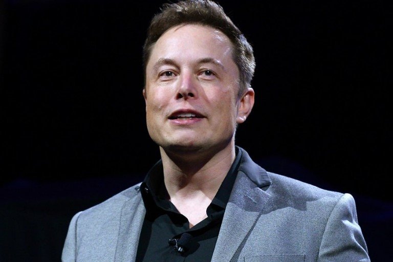 Musk strips headlines from news links on X