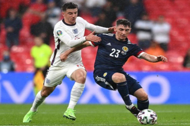 England frustrated into goalless draw by Scotland
