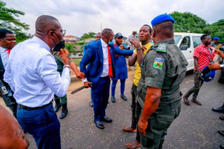 Sanwo-Olu’s convoy arrests suspected armed robbers