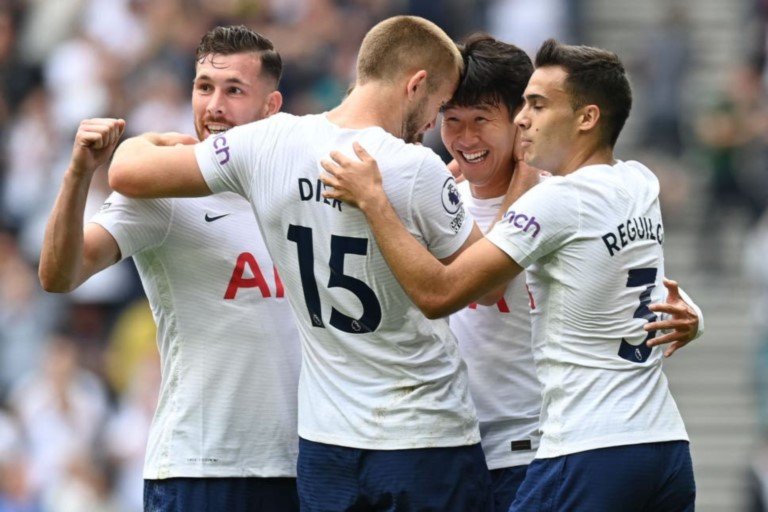 Tottenham go top after Watford victory