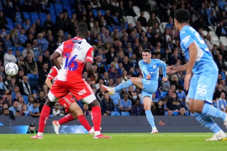 Man City beat Wycombe 6-1