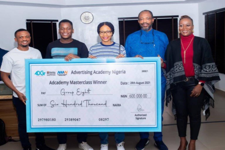 L-R: Olasunkanmi Atolagbe, Acting AdCademy Director; Emeka Obia, Leo Burnett; Rebecca Otepen Adenaike, Max Edge communications Ltd; Jenkins Alumona, Vice President AAAN/ Chairman AdCademy Committee; and Temitope Jemerigbe, Publicity Secretary, Association of Advertising Agencies of Nigeria at the cheque presentation to the winners of the AdCademy Masterclass Management Challenge in Lagos on Friday