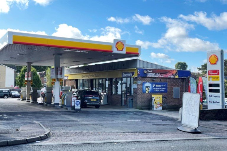 Empty filling station in UK with a sign indicating that there is no fuel