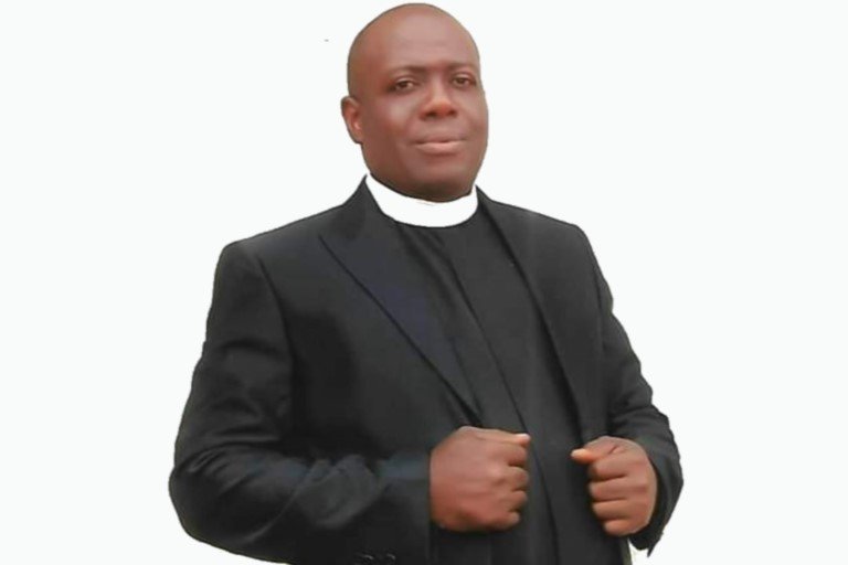 Rev Emeka Merenu, an Anglican priest was murdered by gunmen in Imo state
