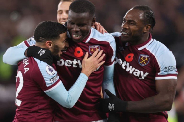 West Ham have secured a place in the last 16 with a game to spare