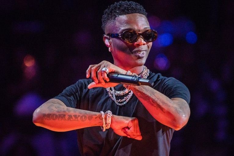 Wizkid donates N100 million to children for Christmas