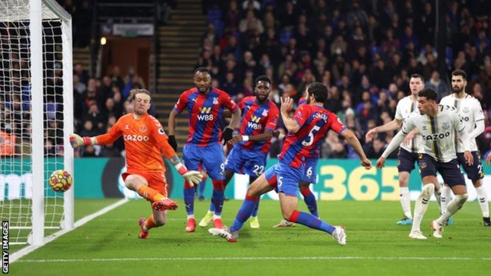 Conor Gallagher's sublime strike returned Crystal Palace to winning ways
