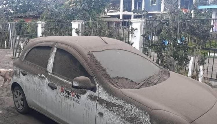 Tonga Nuku’alofa city in Tonga covered in volcanic ash