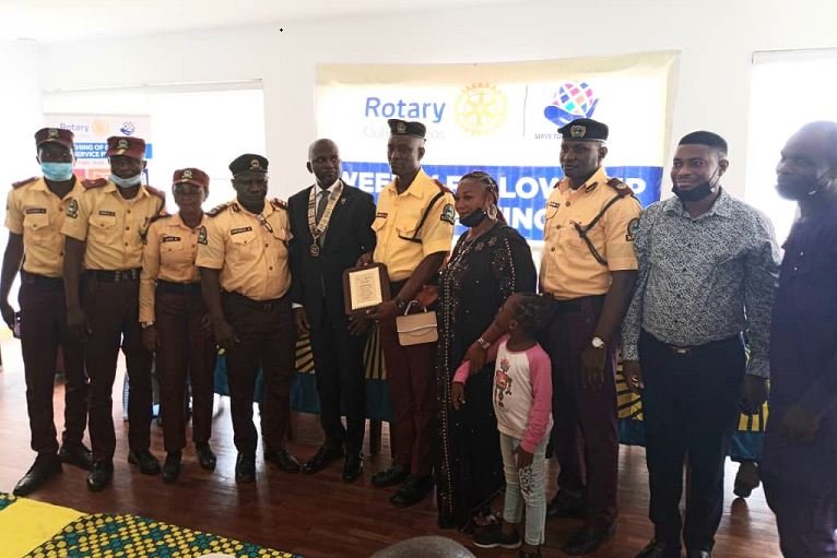 LASTMA Officer Abdulwahab Lawal, recipient of Rotary Club of Lagos Peace Award supported by his family, Commander, Zebra and Colleagues during the event.