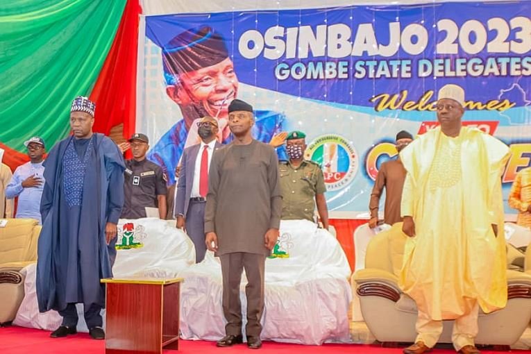 Governor Inuwa Yahaya and Vice President Yemi Osinbajo during his visit to Gombe state