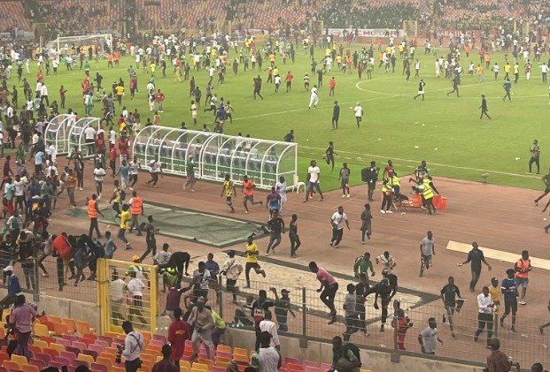 Death toll hits 135 in Guinea stadium stampede