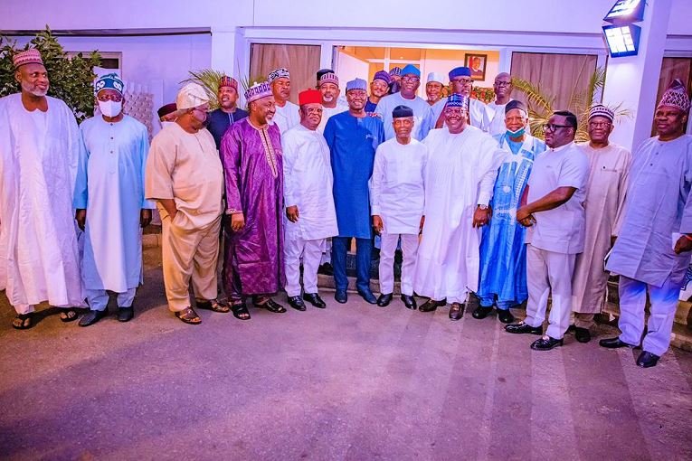 APC presidential aspirants and party leaders after the meeting with President Muhammadu Buhari