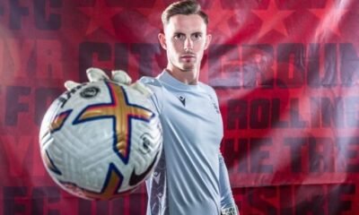 Dean Henderson has joined Nottingham Forest on loan from Manchester United