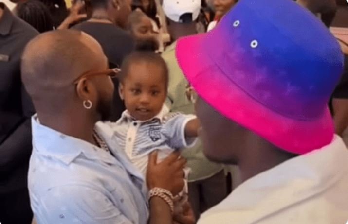 Davido spotted with his second son and fourth child, Dawson