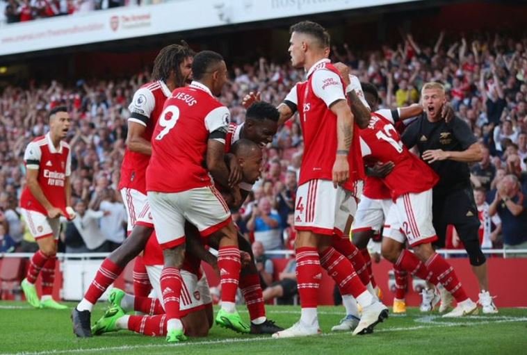 Gabriel scored a late goal as Arsenal came from behind to beat Fulham 2-1