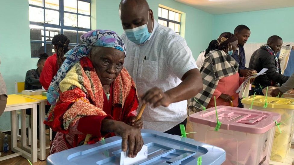 Elections holds amid political deadlock in Guinea-Bissau