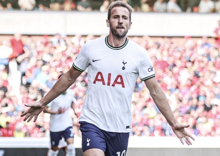 Tottenham's Harry Kane is now the third highest goal scorer