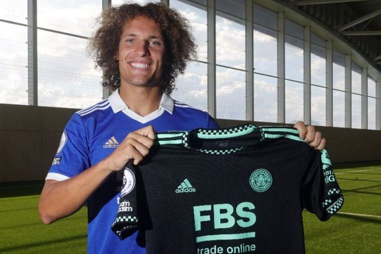 Wout Faes joins Leicester City from Reims on transfer deadline day