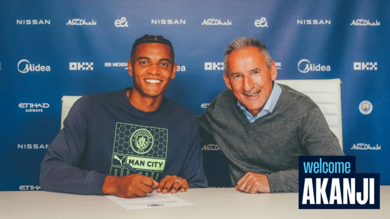 Akanji completes city move