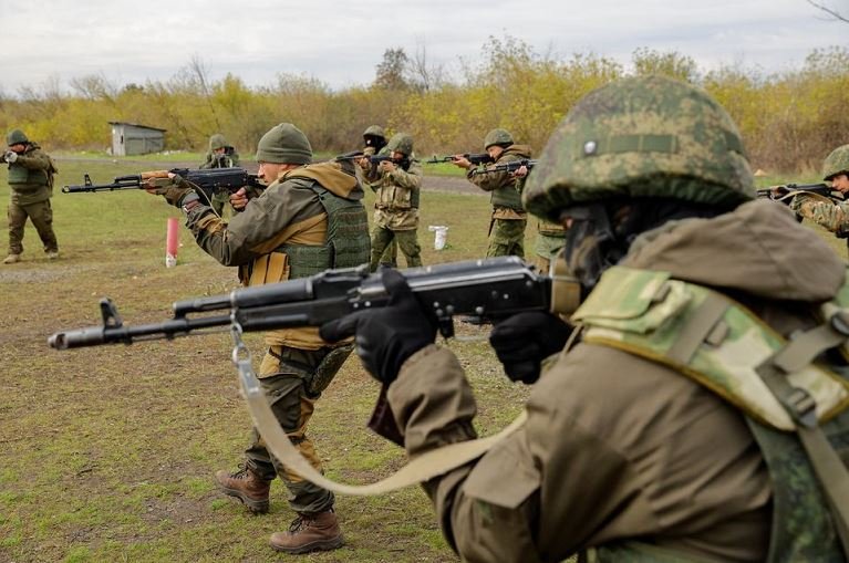 Russian newly-mobilised reservists train at a shooting range in the course of Russia-Ukraine conflict in the Donetsk region, Russian-controlled Ukraine, October 10, 2022