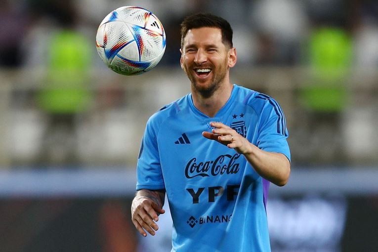 Argentina's Lionel Messi during training at the Al Nahyan Stadium in Abu Dhabi, UAE on November 14, 2022