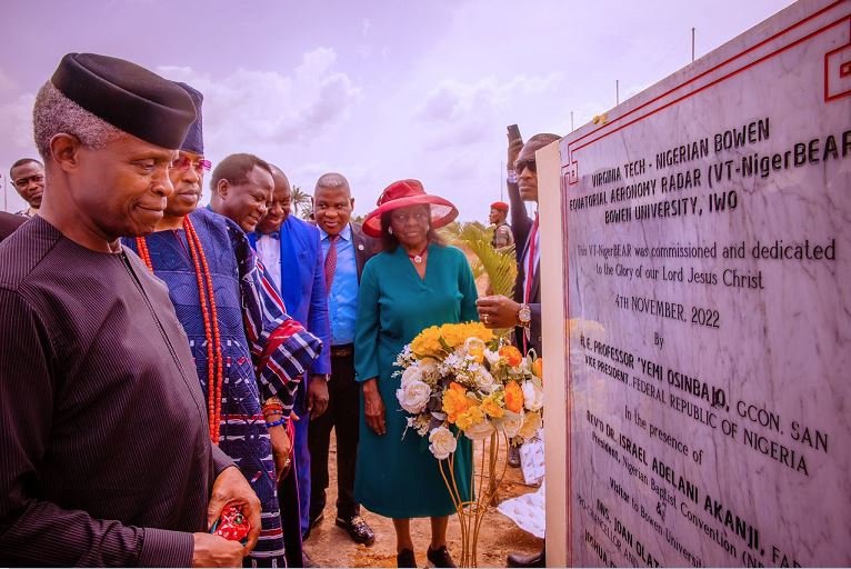 Vice President Yemi Osinbajo launches the Virginia Tech. Nigerian Bowen Equatorial Aeronomy Radar, VT-NigerBEAR at the Bowen University in Iwo, Osun State