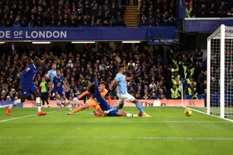 Substitutes Jack Grealish combined with Riyad Mahrez to give Manchester City the win against Chelsea at Stamford Bridge