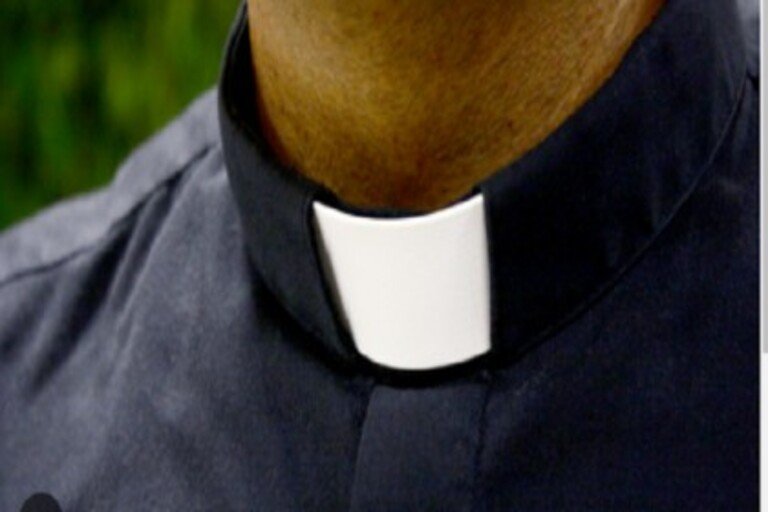 Recruitment, Pastor flees with 52 phones, money after a crusade in Ibadan