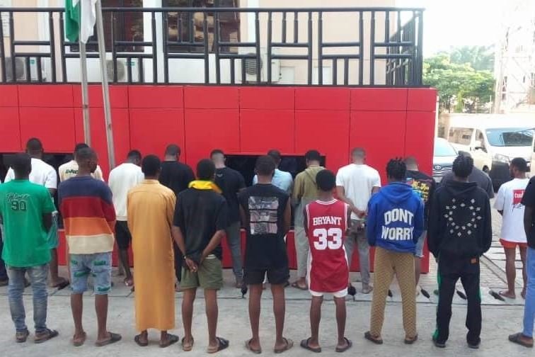 EFCC arrests 21 Yahoo Boys in Abuja