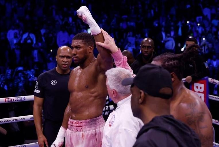 Anthony Joshua has his arm raised by referee Marcus McDonnell after winning his fight against Jermaine Franklin Action Images via Reuters/Andrew Couldridge