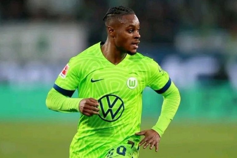 Wolfsburg's Ridle Baku has been linked to both Arsenal and Chelsea