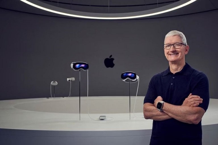 Apple CEO Tim Cook introduces Apple Vision Pro at Apple Park in Cupertino, California, U.S. June 5, 2023. Brooks Kraft/Apple Inc./Handout via REUTERS