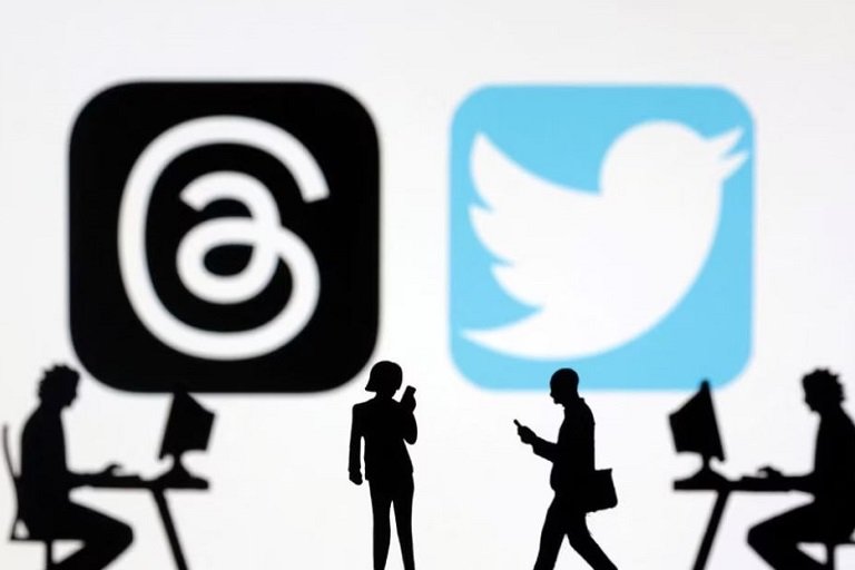 Meta Threads and Twitter app logos are seen in this illustration taken, July 6, 2023. REUTERS/Dado Ruvic/Illustration