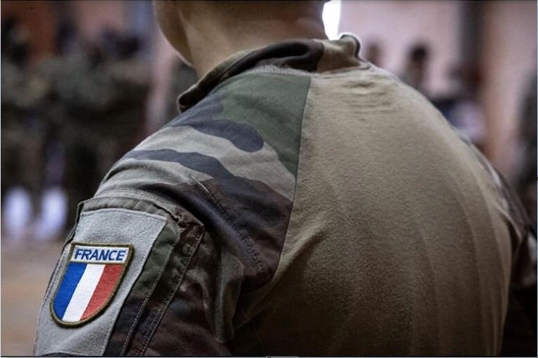 France begins withdrawing its troops from Niger