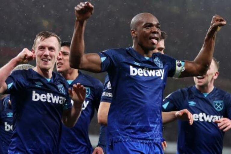 West Ham end the year with 33 points–their highest total at the halfway stage of a Premier League campaign