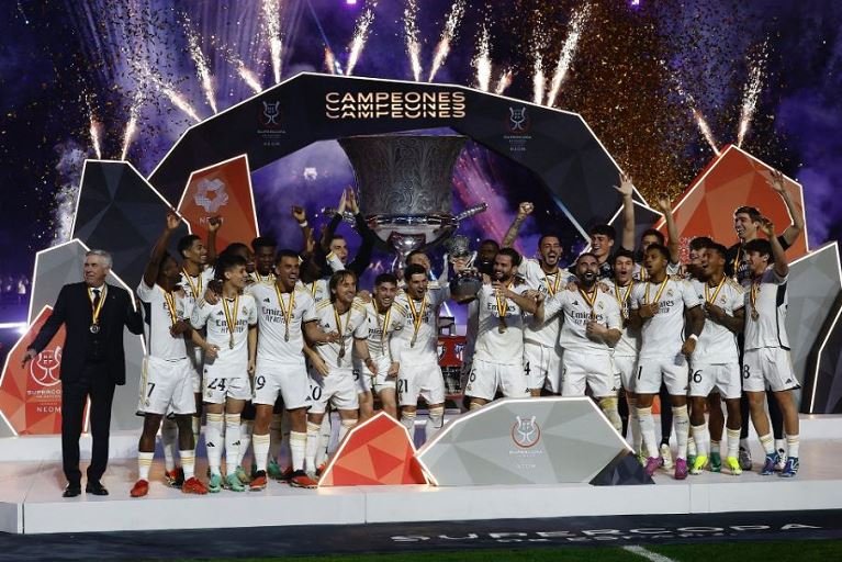 Real Madrid have won their 13th Super Cup by beating rivals Barcelona 4-1