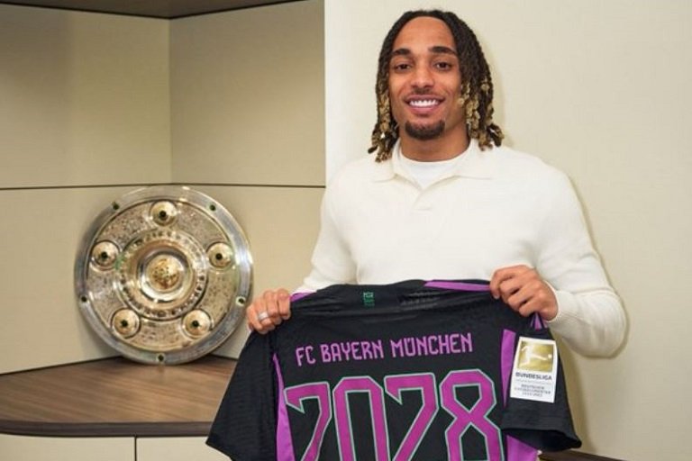 Sacha Boey signed a four-year deal at Bayern Munich