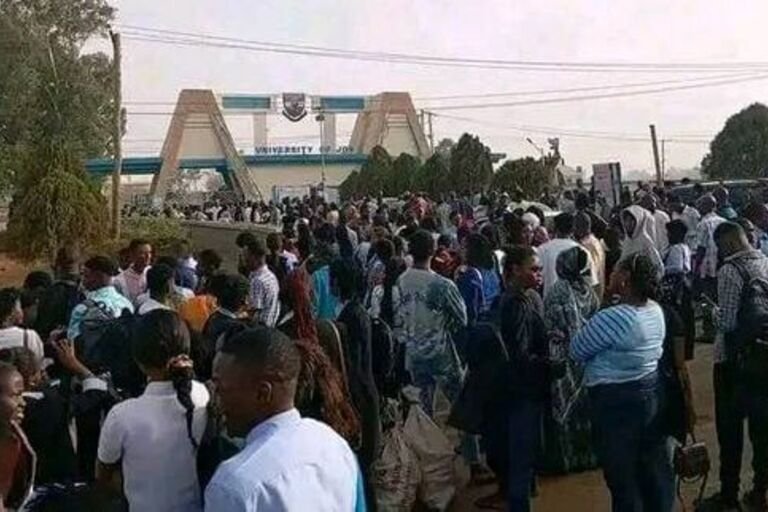 UNIJOS: University students protest over death of colleagues in school clinic