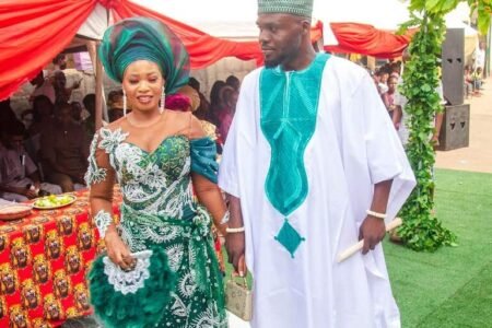 Man dissolves marriage with his wife, turns Facebook into courtroom
