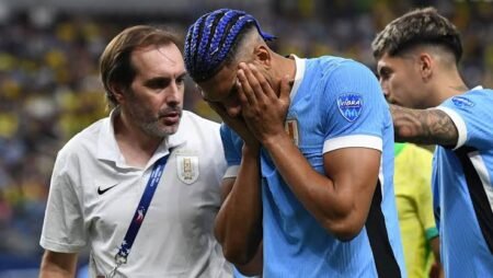 Araujo out for four months after Copa América injury