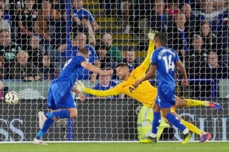 Leicester captain Jamie Vardy scored in the 1-1 draw at home to Tottenham