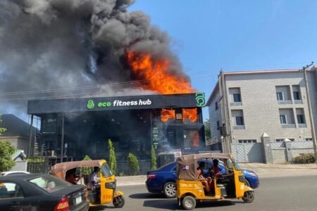 A massive fire has broken out at the popular Eco Fitness Hub in the Gwarinpa area of the Federal Capital Territory, Abuja.