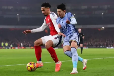 Arsenal and Tottenham will hold open training sessions in Hong Kong