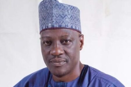 Court rearraigns ex-Kwara gov AbdulFatah Ahmed for trial April 10