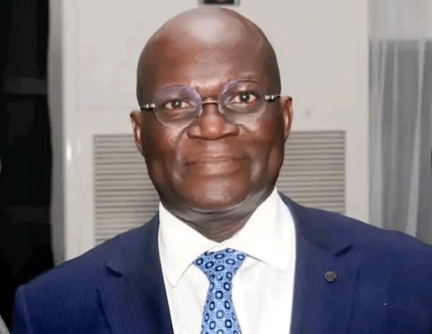 Top 6 journalists putting political leaders’ feet to the fire in Nigeria by Olumide Awofesobi