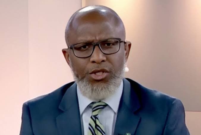 Top 6 journalists putting political leaders’ feet to the fire in Nigeria by Olumide Awofesobi